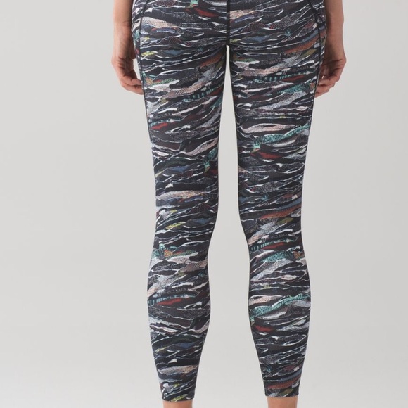 Lululemon Fast And Free 7/8 Tight - Picture 2 of 6